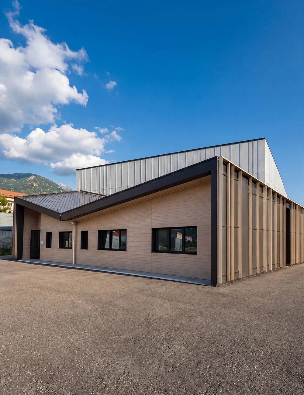 ForMe Design aluminum facade and sun shading — school gym, Cuneo